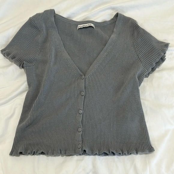 Abercrombie & Fitch Tops - Abercrombie S button up ribbed top
